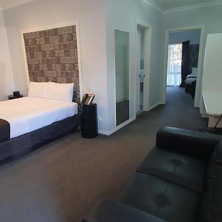 Golden Reef Motor Inn Бендиго Экстерьер фото