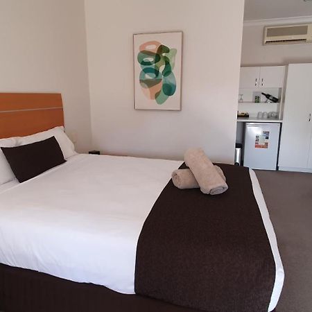Golden Reef Motor Inn Бендиго Экстерьер фото