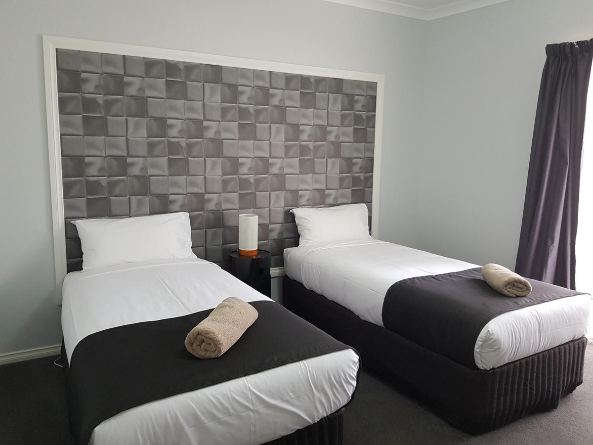 Golden Reef Motor Inn Бендиго Экстерьер фото